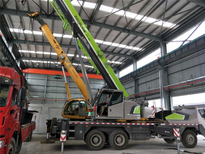 达日县高空车出租需要注意哪些安全事项？