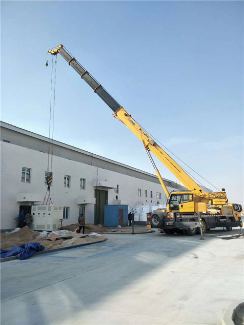 达日县“超载就喊停”—— 吊车的 “重量保镖” 技术